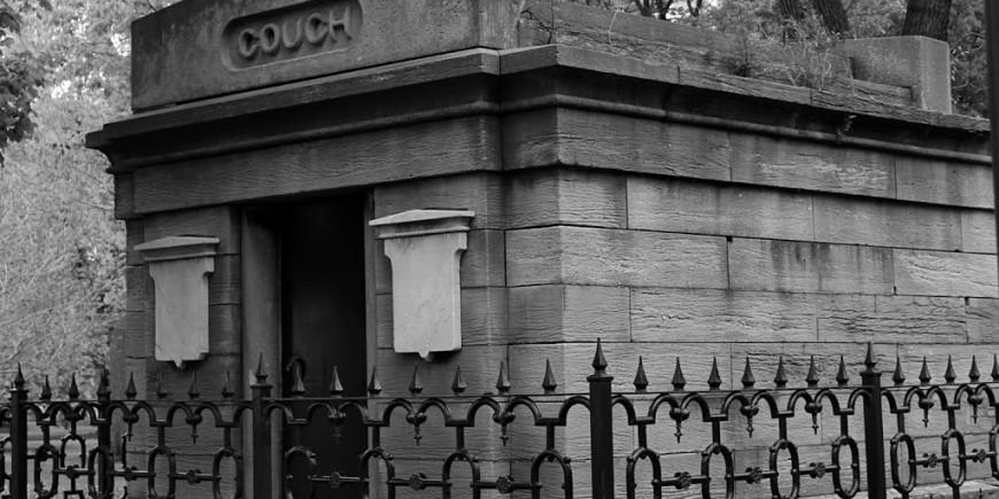 NOV 14 – Haunted Lincoln park ghost tour and ghost hunt